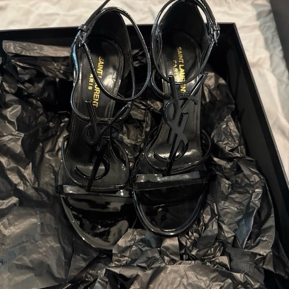 YSL heels - Picture 2 of 10